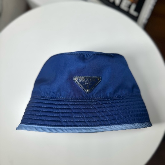 Prada bucket Hat - Picture 4 of 10